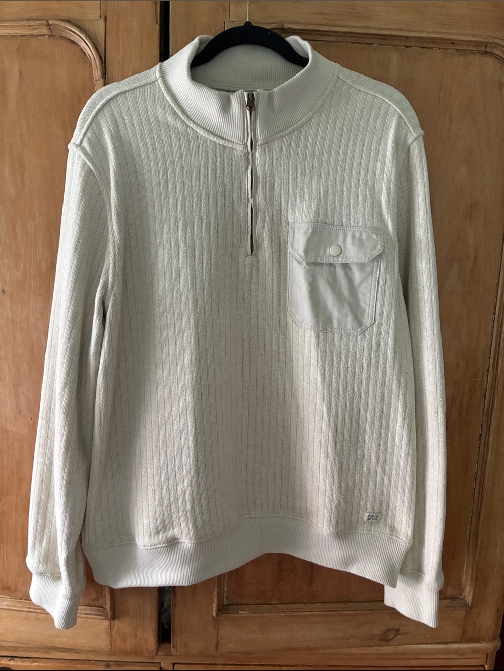 Frye and Co men’s 1/4 zip sweatshirt/sweater in oatmeal. Size L